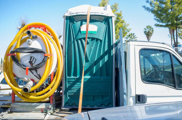 Porta potty delivery and setup in Lake Forest, CA